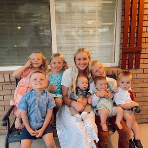 Meet your Posher, Annalyn